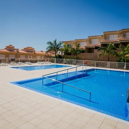 Residencial Playa De La Arena Apartment