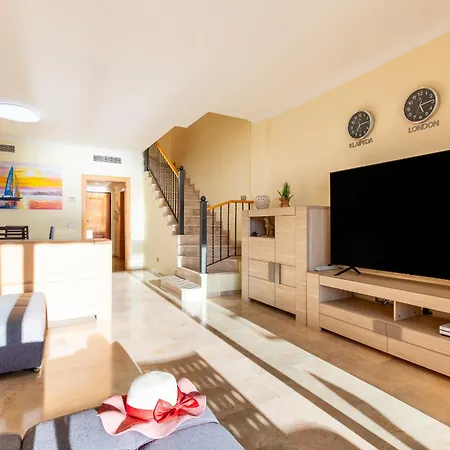 Residencial Playa De La Arena *